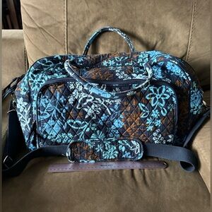 Vera Bradley medium size duffel bag